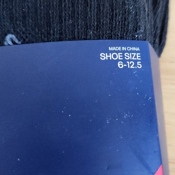 NWT Reebok, Men's, 5-pk, Crew Sock - Picture 5 of 7